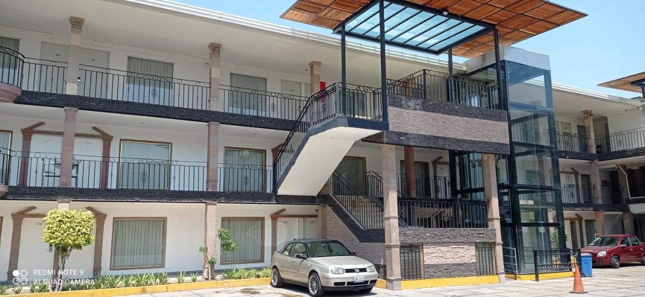 Hotel Flamingo Irapuato Esterno foto