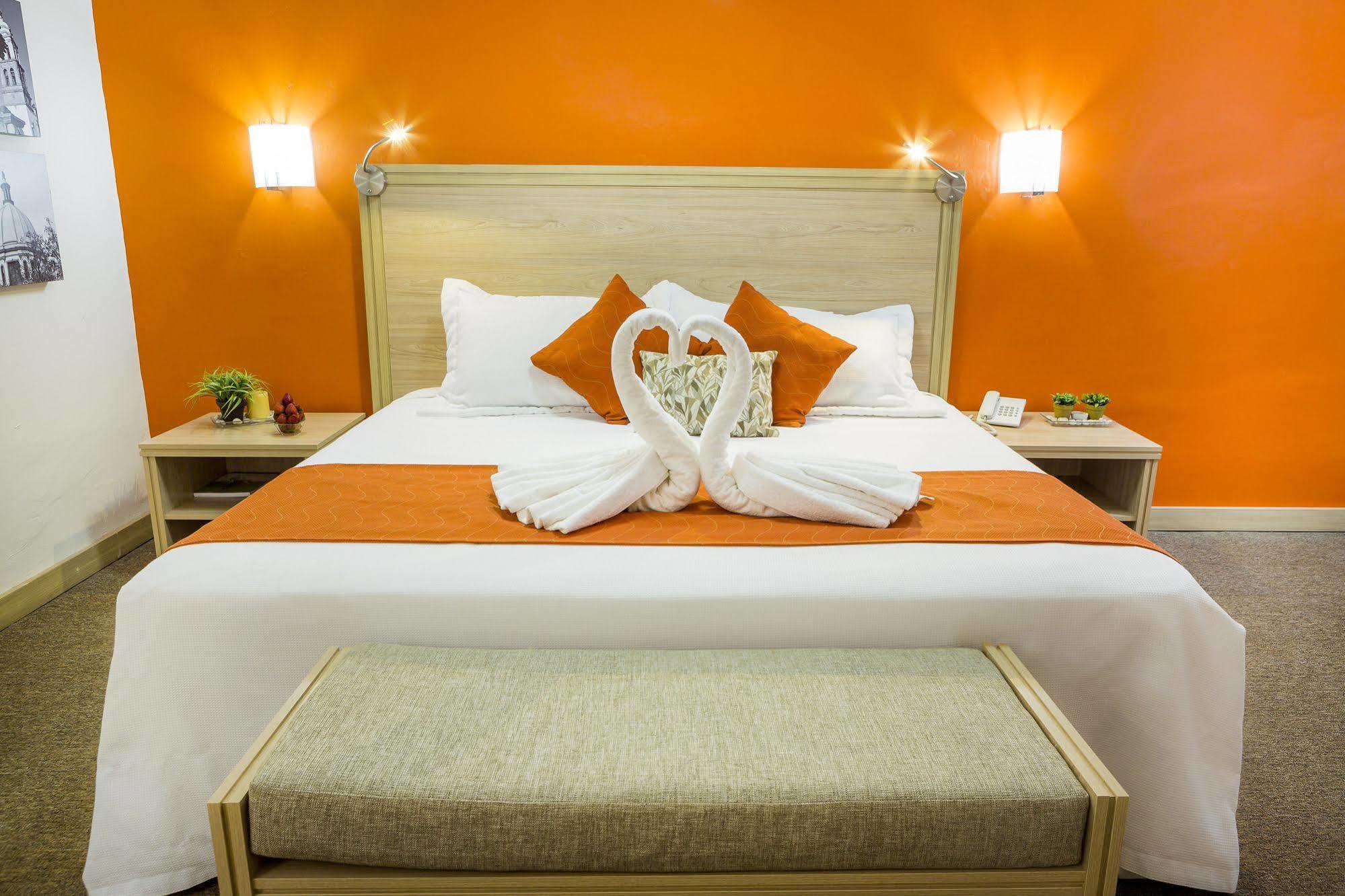 Hotel Flamingo Irapuato Esterno foto