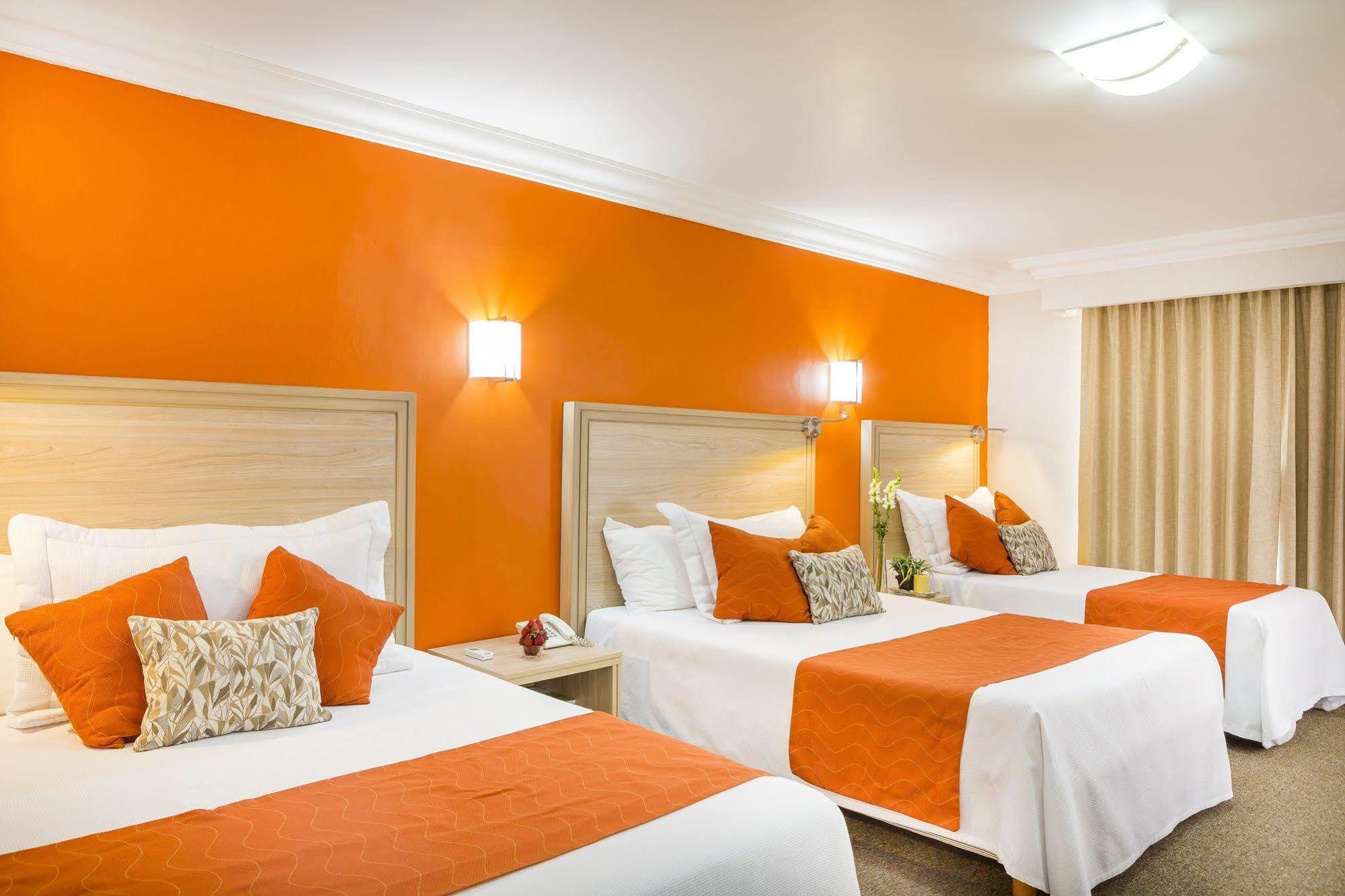 Hotel Flamingo Irapuato Esterno foto