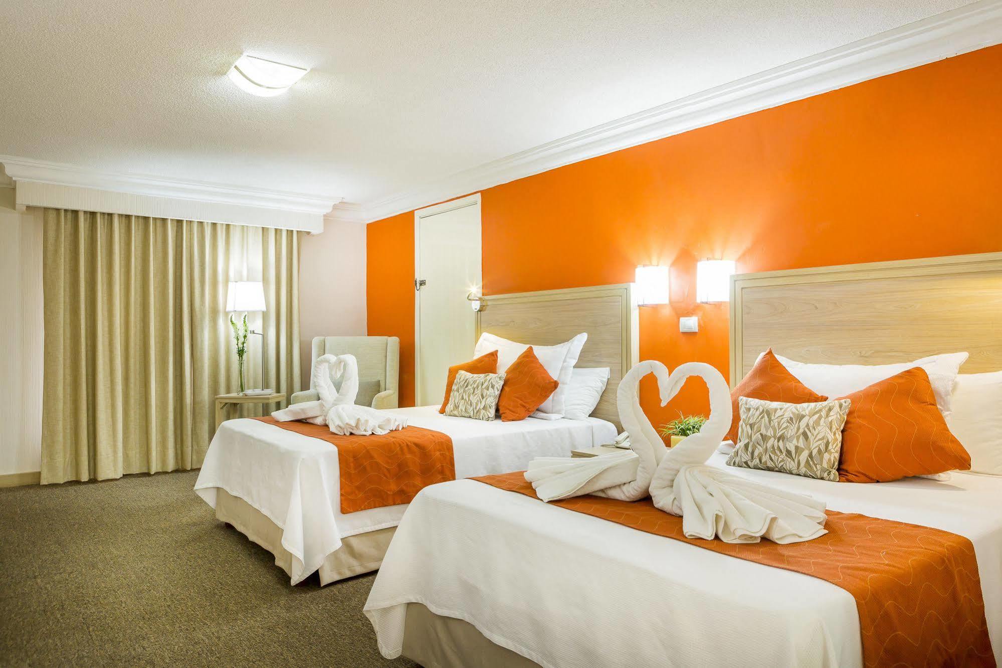 Hotel Flamingo Irapuato Esterno foto