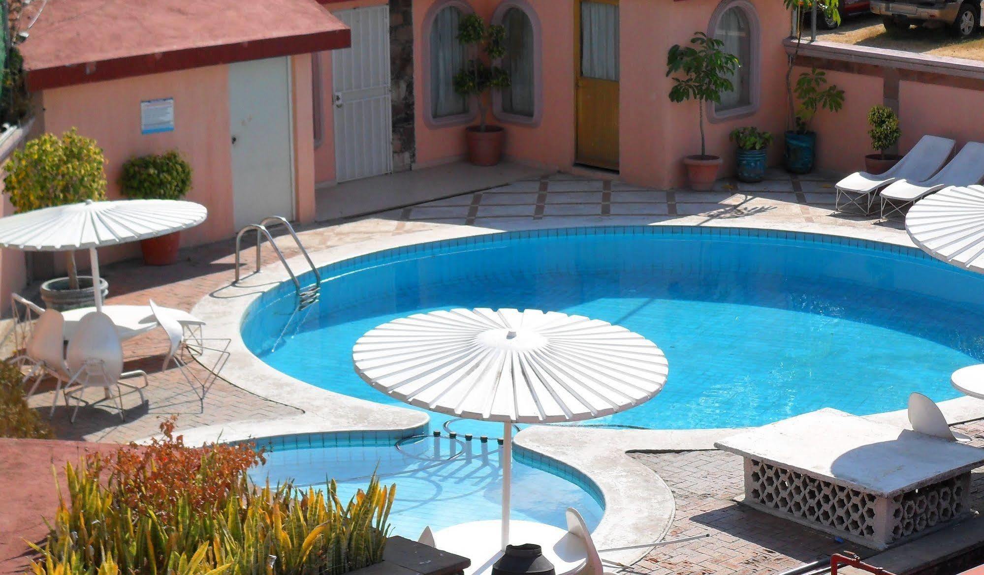 Hotel Flamingo Irapuato Esterno foto