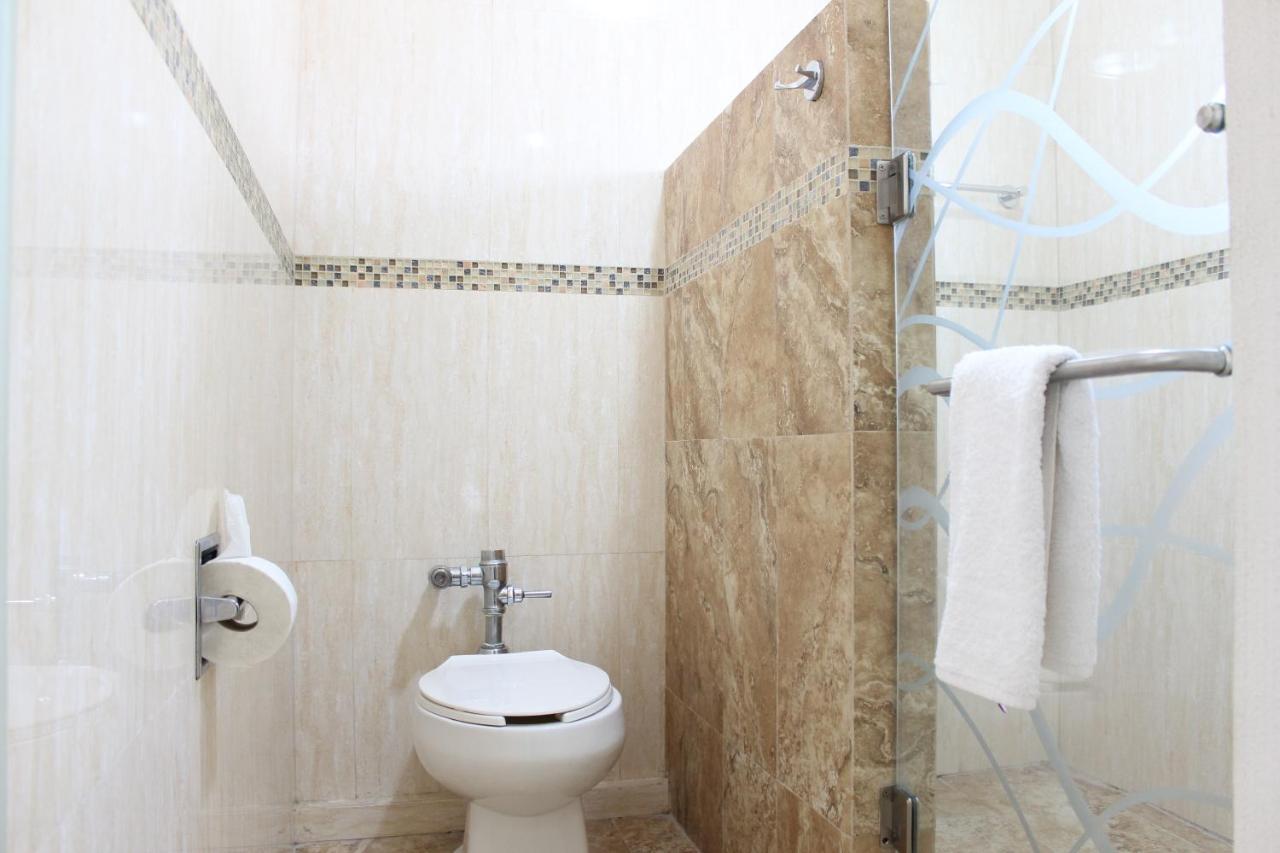 Hotel Flamingo Irapuato Esterno foto