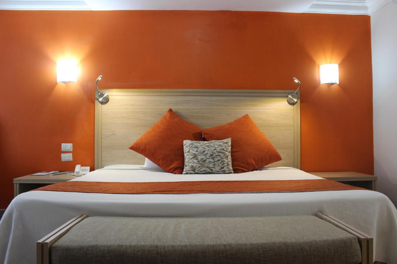 Hotel Flamingo Irapuato Esterno foto
